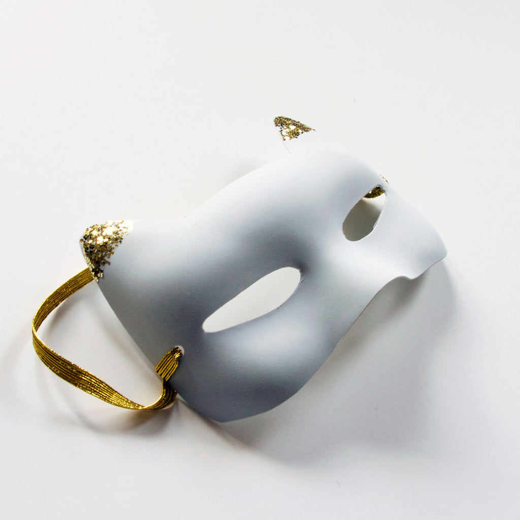 Cat Mask by Atsuyo et Akiko